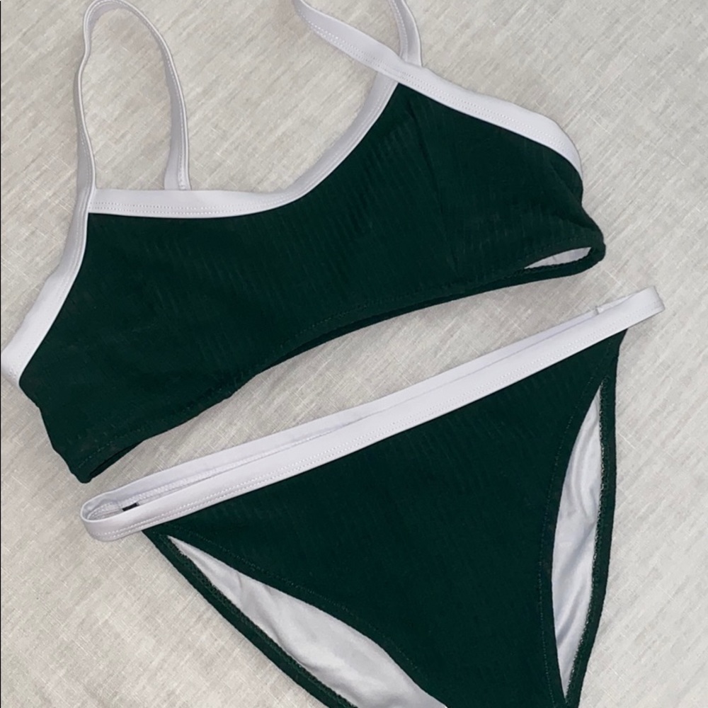 Cupshe Bikini Size Medium